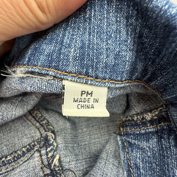 Jean Jacket Size Small - Picture 5 of 6